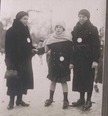 Toen de Amsterdamse Ijsclub nog op het Museumplein zat...