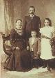 Familieportret uit begin vorige eeuw